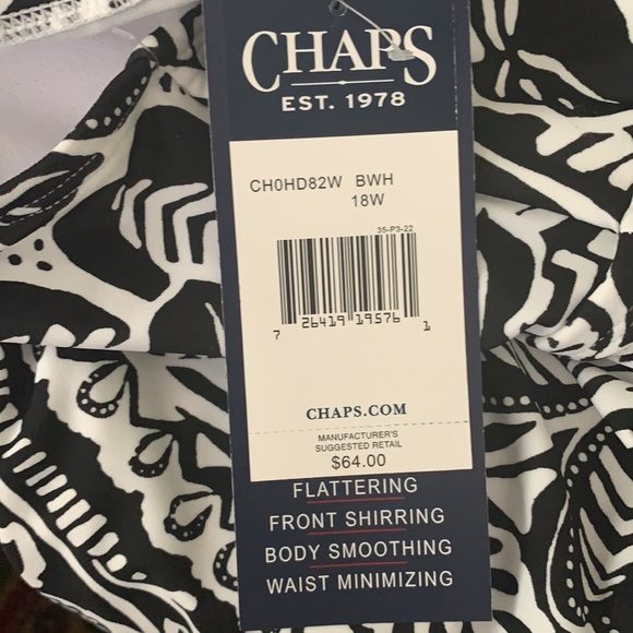 Chaps size 18w swim top. Flattering - Picture 5 of 5